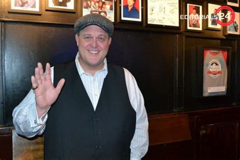 billy gardell height|how old is billy gardell.